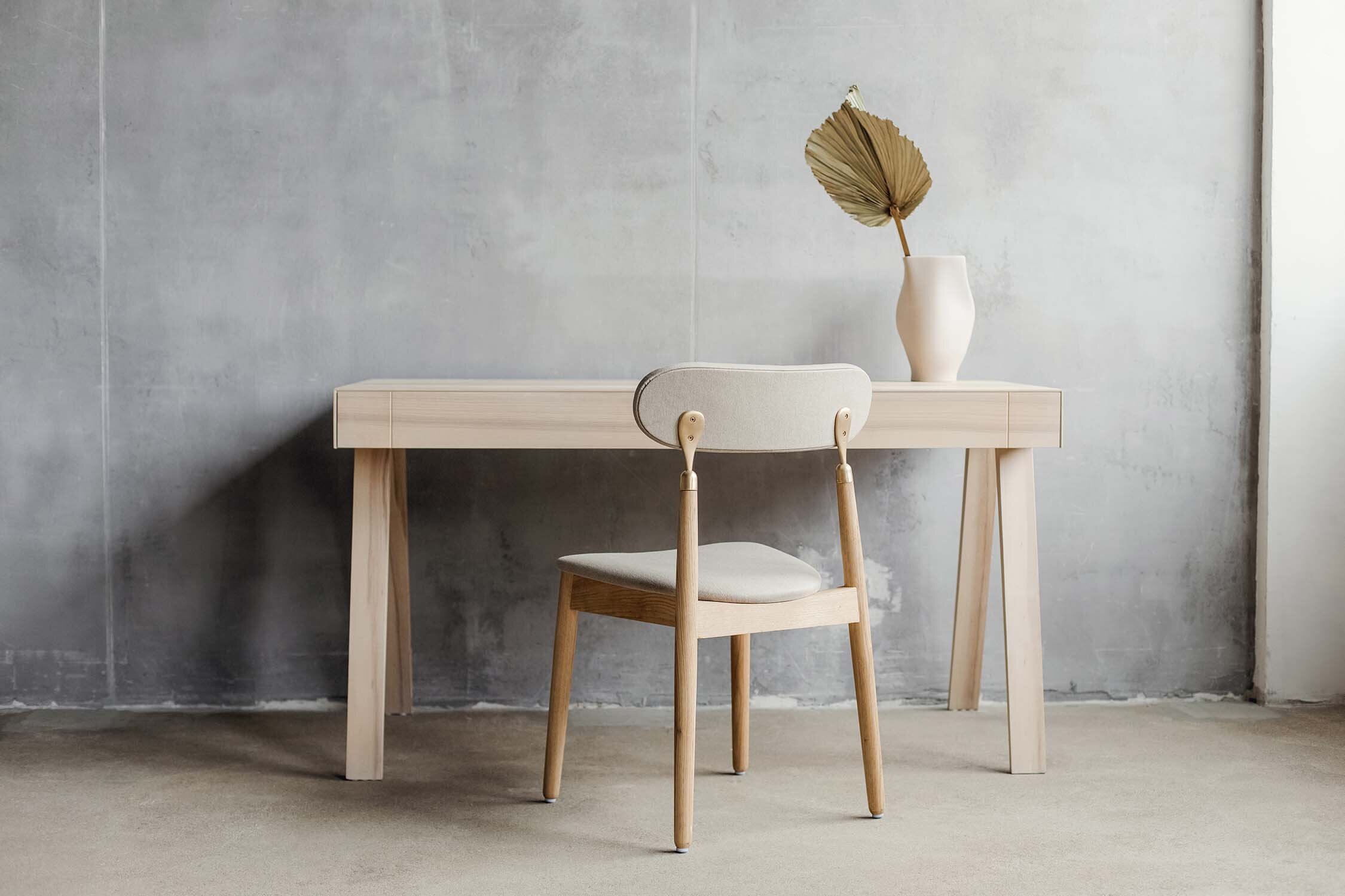 4.9 Desk | Wooden Office Desk in Natural Ash | EMKO 4.9 Desk | Wooden Office Desk in Natural Ash | EMKO